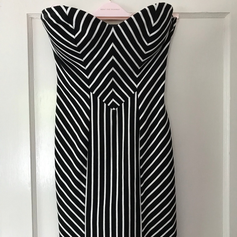 Black and White Striped Strapless Bodycon Dress